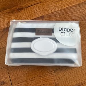 NWOT Bumco Diaper Clutch Bag with Refillable Wipes Dispenser